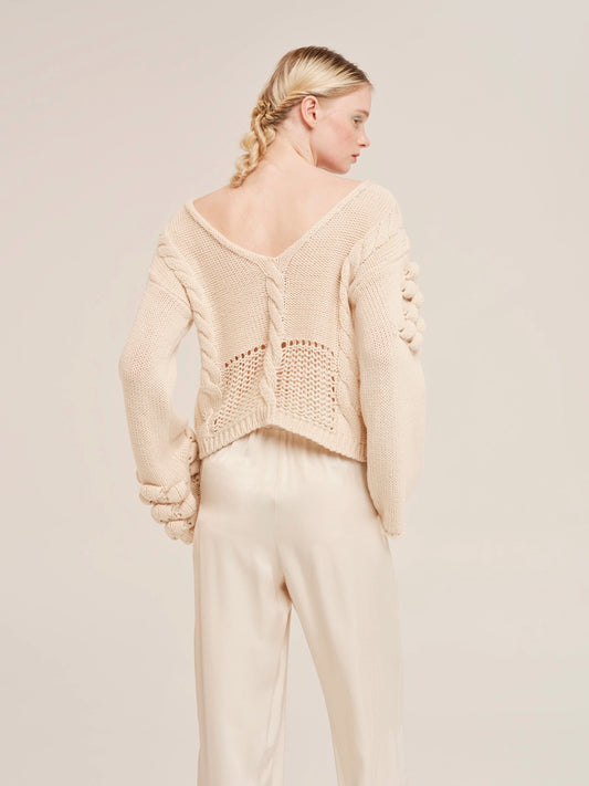 Sensitive Hug - Knitted Blouse
